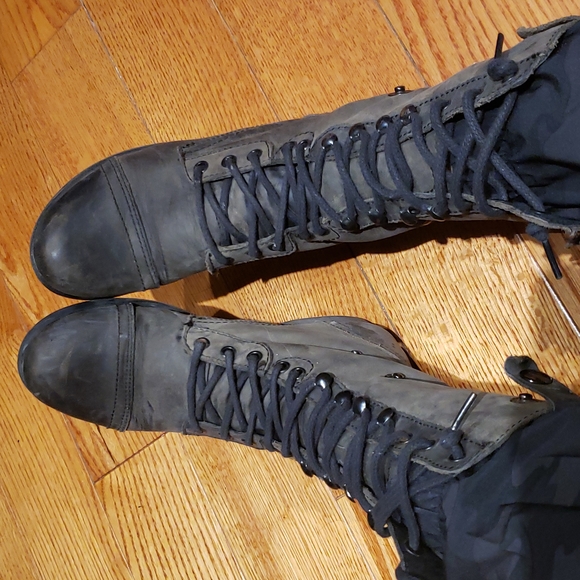 Steve Madden Fold Over Combat Boots - Picture 2 of 4